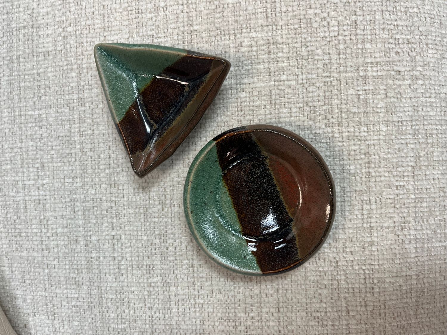 Consignment Kathy Cobb Ceramic Trinket Tray Triangle