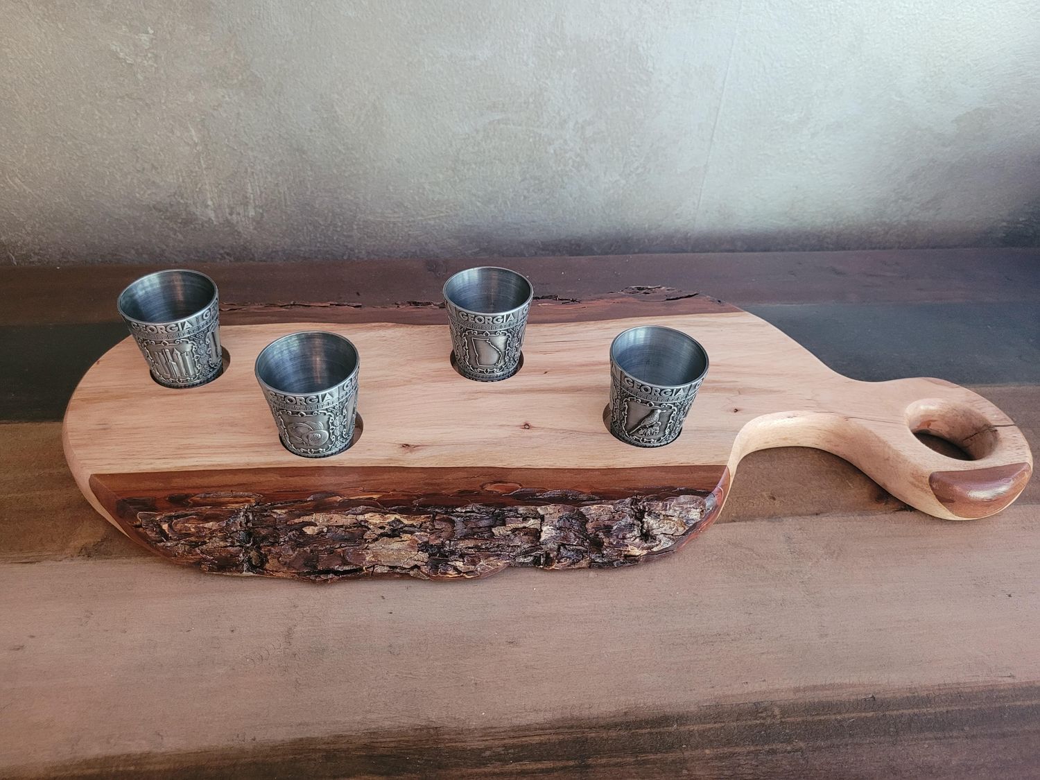 Consignment Will's Woodworks #54 Maple Bark  FLIGHT W/ Pewter GA Shot Glasses