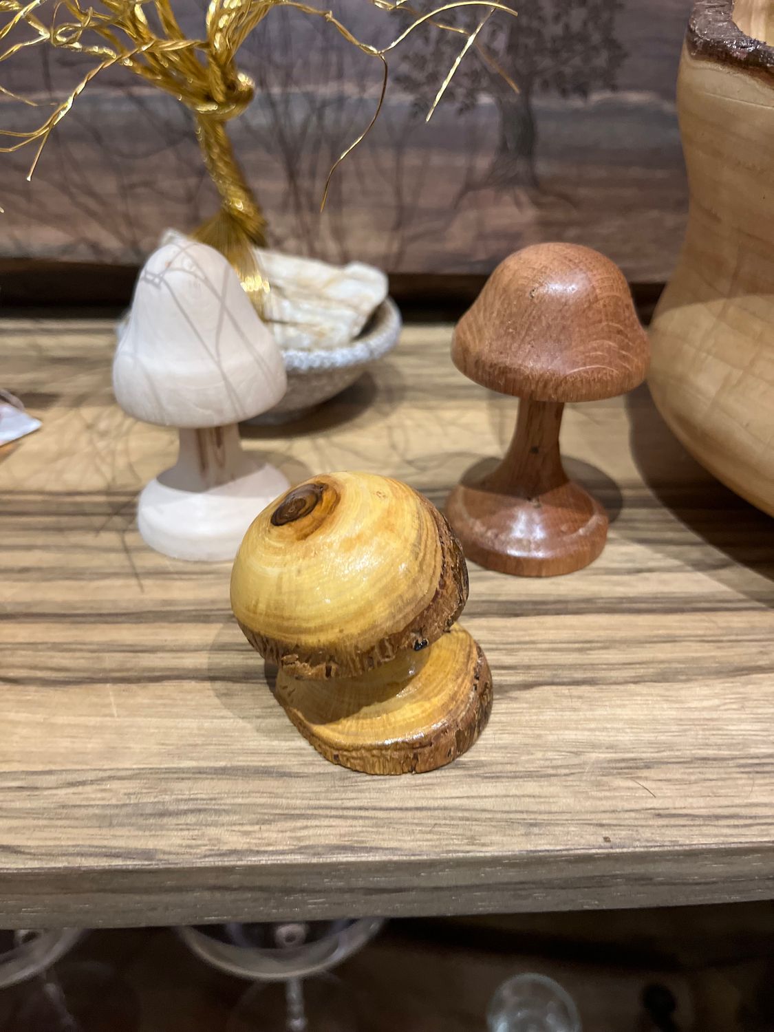 Consignment Doug Piette Mushrooms Live Edge , Size: Small