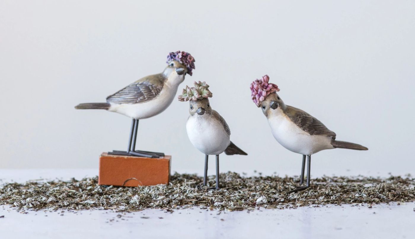 4-1/4"H Resin Bird w/ Flower Hat &amp; Metal Feet