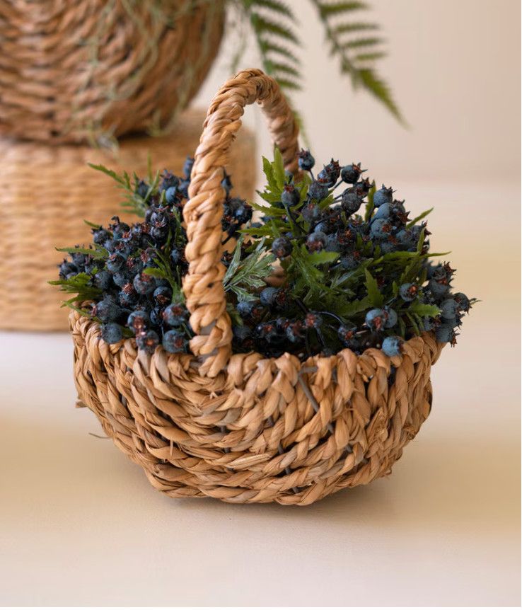 Woven Seagrass Baskets w Handle, Size: Small 9" x 7.5" x 10.5"t