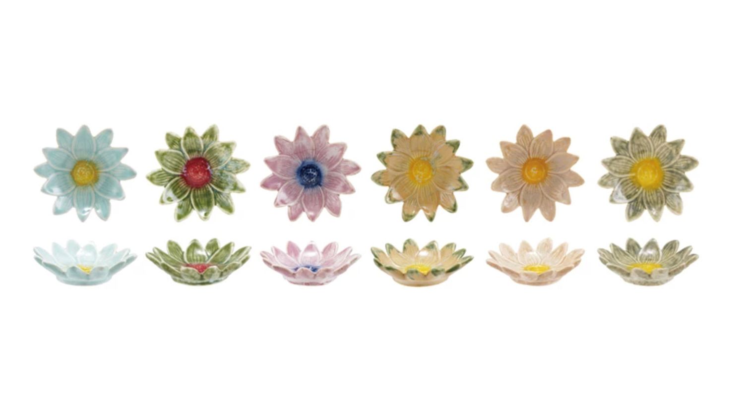 Stoneware Flower Shaped Dish, Color: Blue