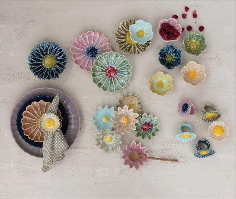 Stoneware Flower Shaped Dish