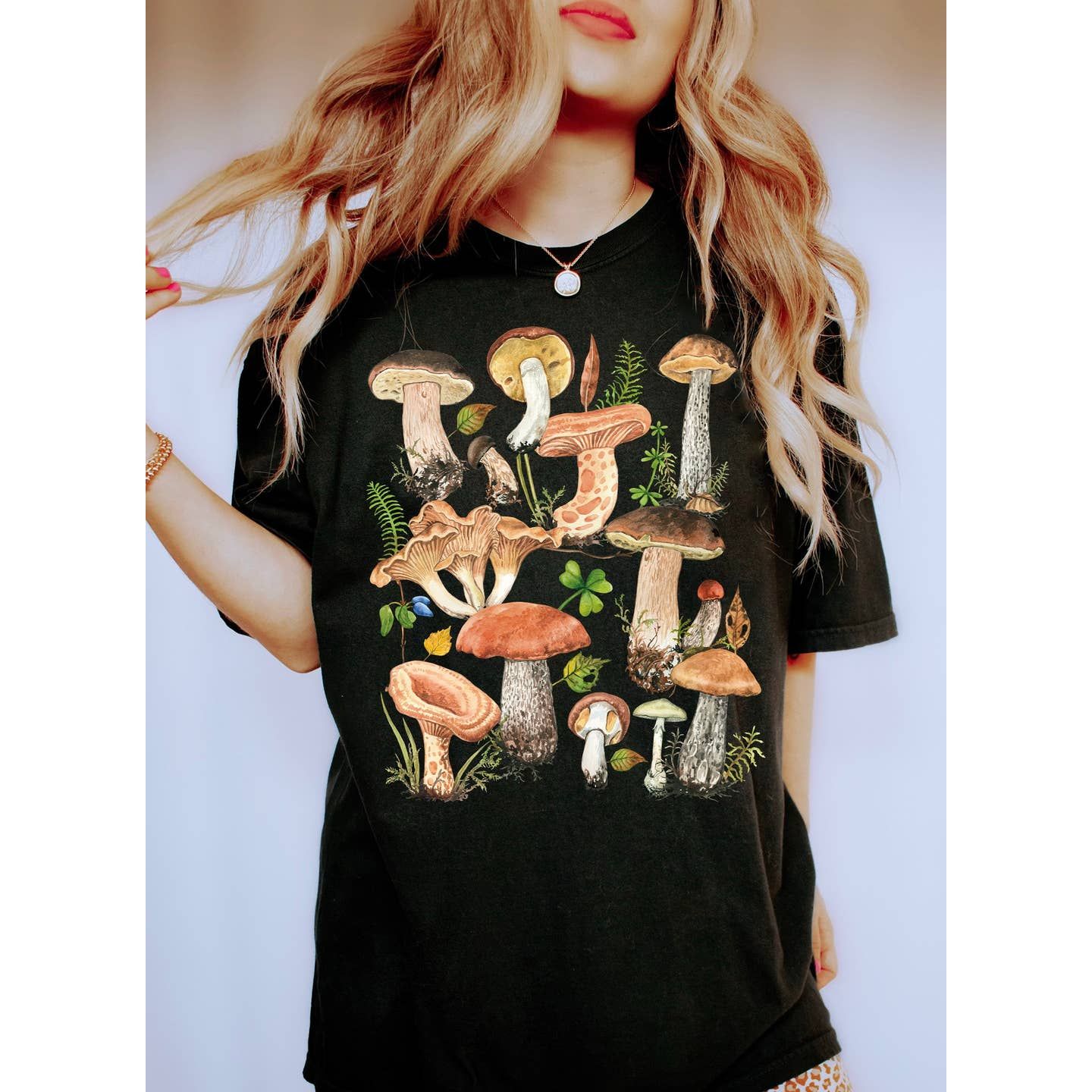 Mushroom Mix Mystical Tee - Pepper Color
