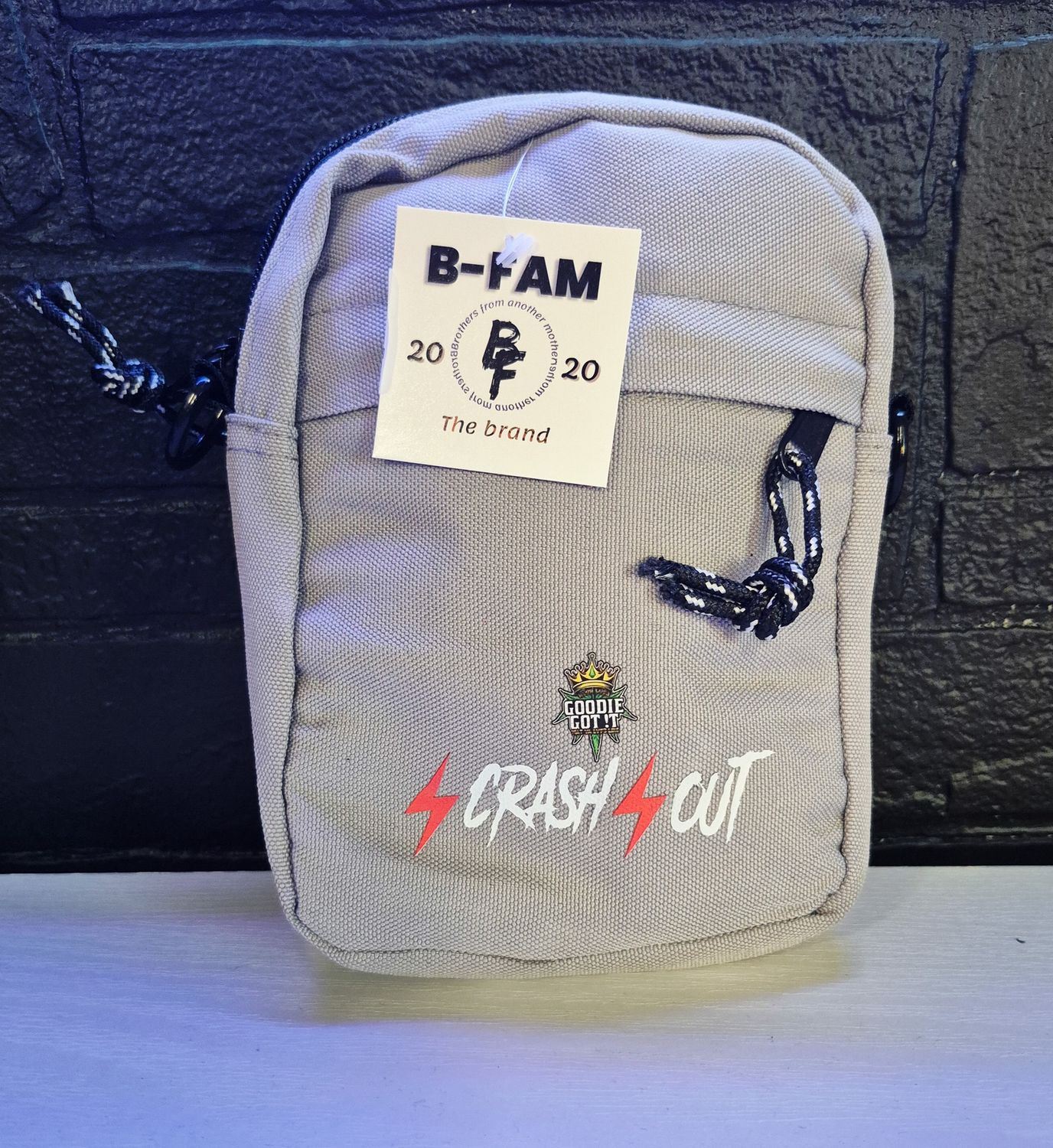 CRASHOUT OVER THE SHOULDER, Colour: GRAY