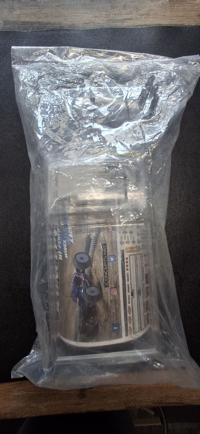 1982 GMC  K10 Body, Erevo, Traxxas 1/16-USED