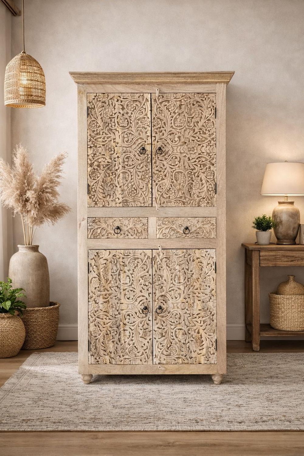 Szafa z drewna mango