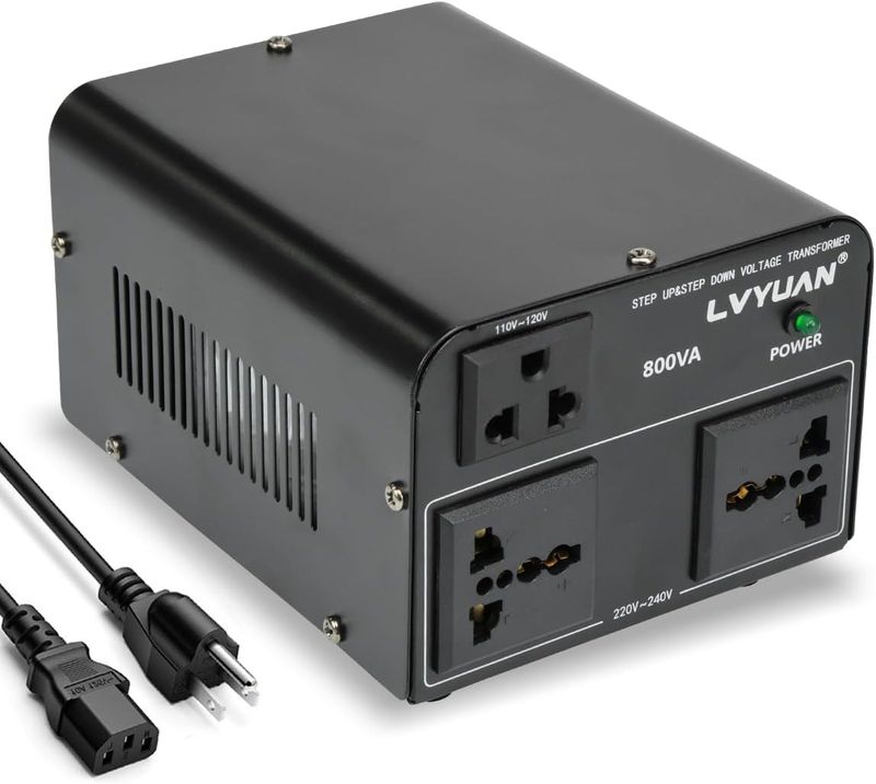 800W Voltage Converter Transformer Step Up/Down 110V to 220V with US &amp; Universal Outlets