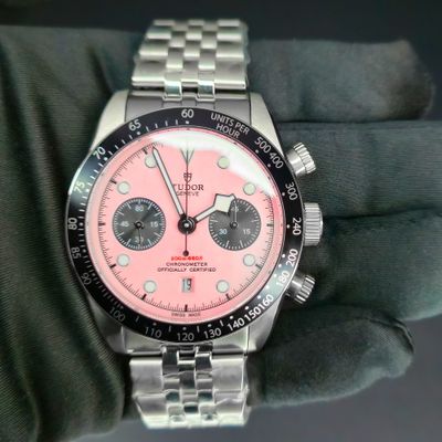 2025 Tudor Black Bay Chrono “Pink” m79360n-0019 (UNWORN)