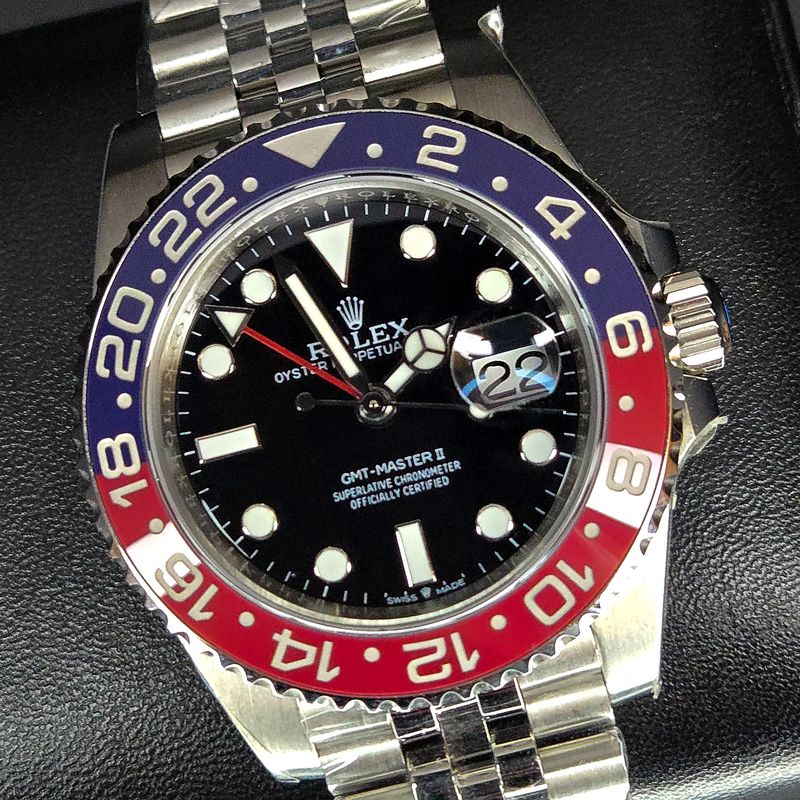 Rolex GMT-Master II “Pepsi” - A timeless Travel Icon