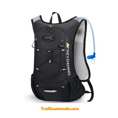 Mochila de hidratación 2L esencial, funcional y básico para entrenos de montaña en Guatemala