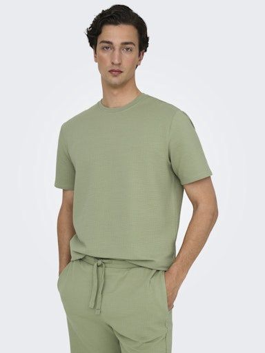 ONLY &amp; SONS KIAN SEERSUCKER TEE
