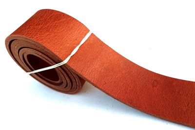 Pasek skórzany koniak 4x130cm ok 4mm