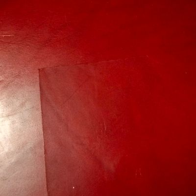 Skóra bydlęca 2,5 mm czerwona, ok A3, ryski