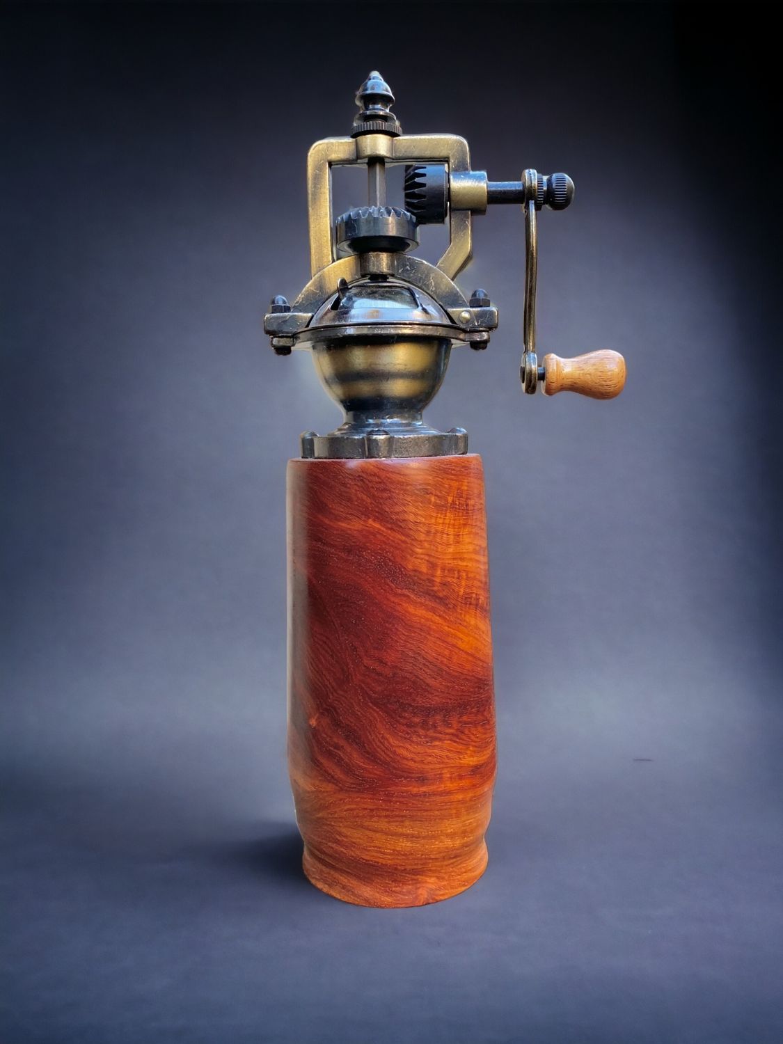 Antique Style Pepper Grinder: Narra