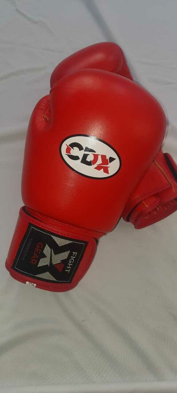 Боксерские перчатки из натуральной кожи AIBA RED