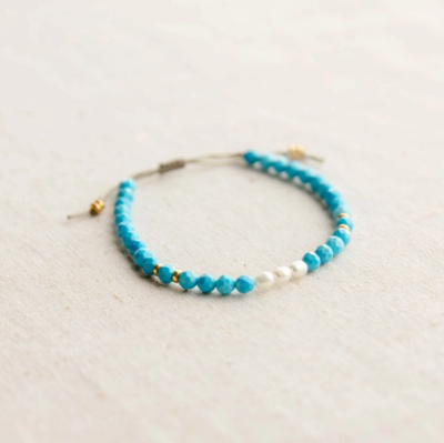 Turquoise and Pearl Beaded Bracelet Turquoise and Pearl Beaded Bracelet