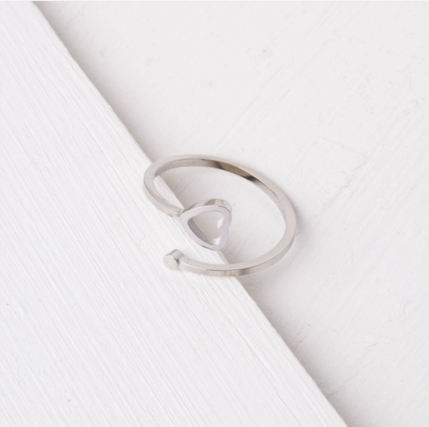 Ada Heart Ring (Silver or Gold)