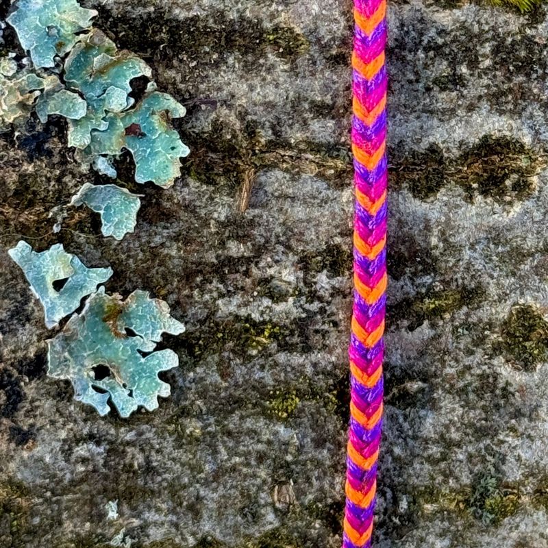 Armbändchen, handgeknüpft