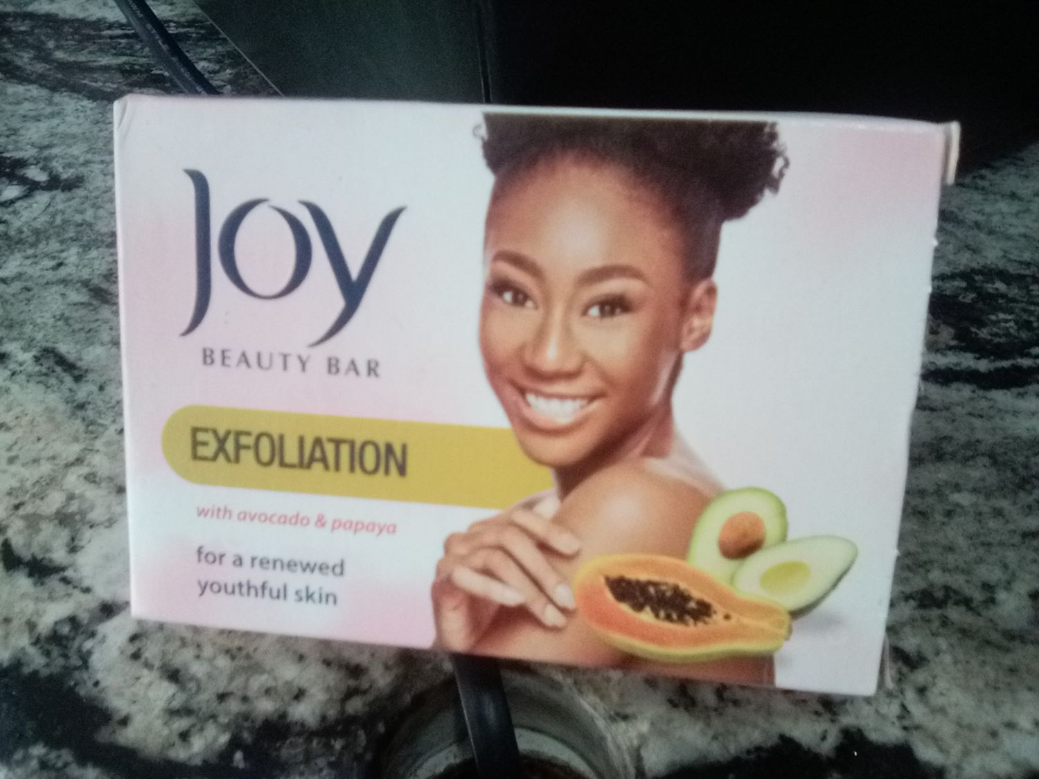 JOY BEAUTY BAR WITH AVOCADO AND PAPAYA