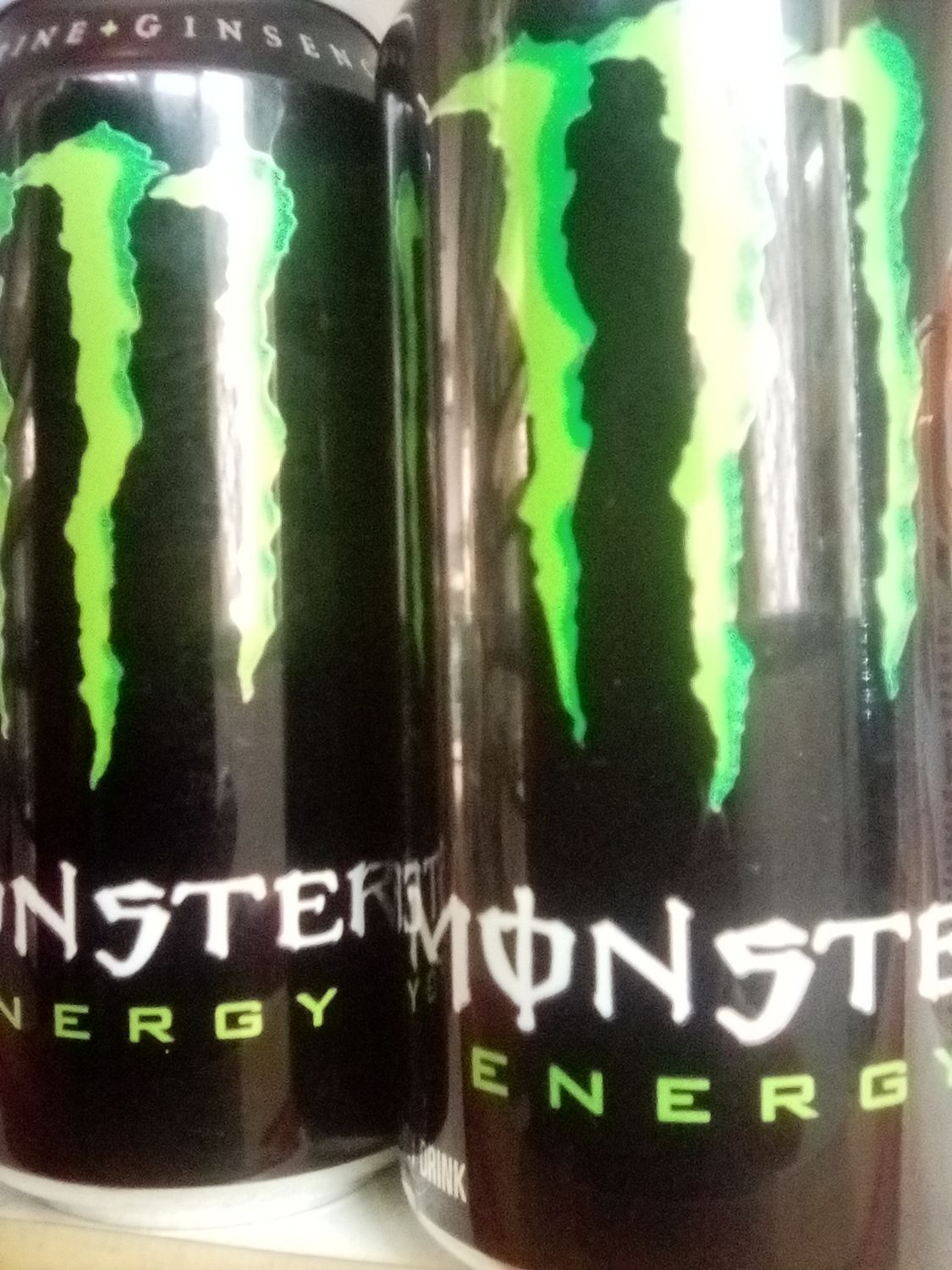 MONSTER ENERGY DRINK