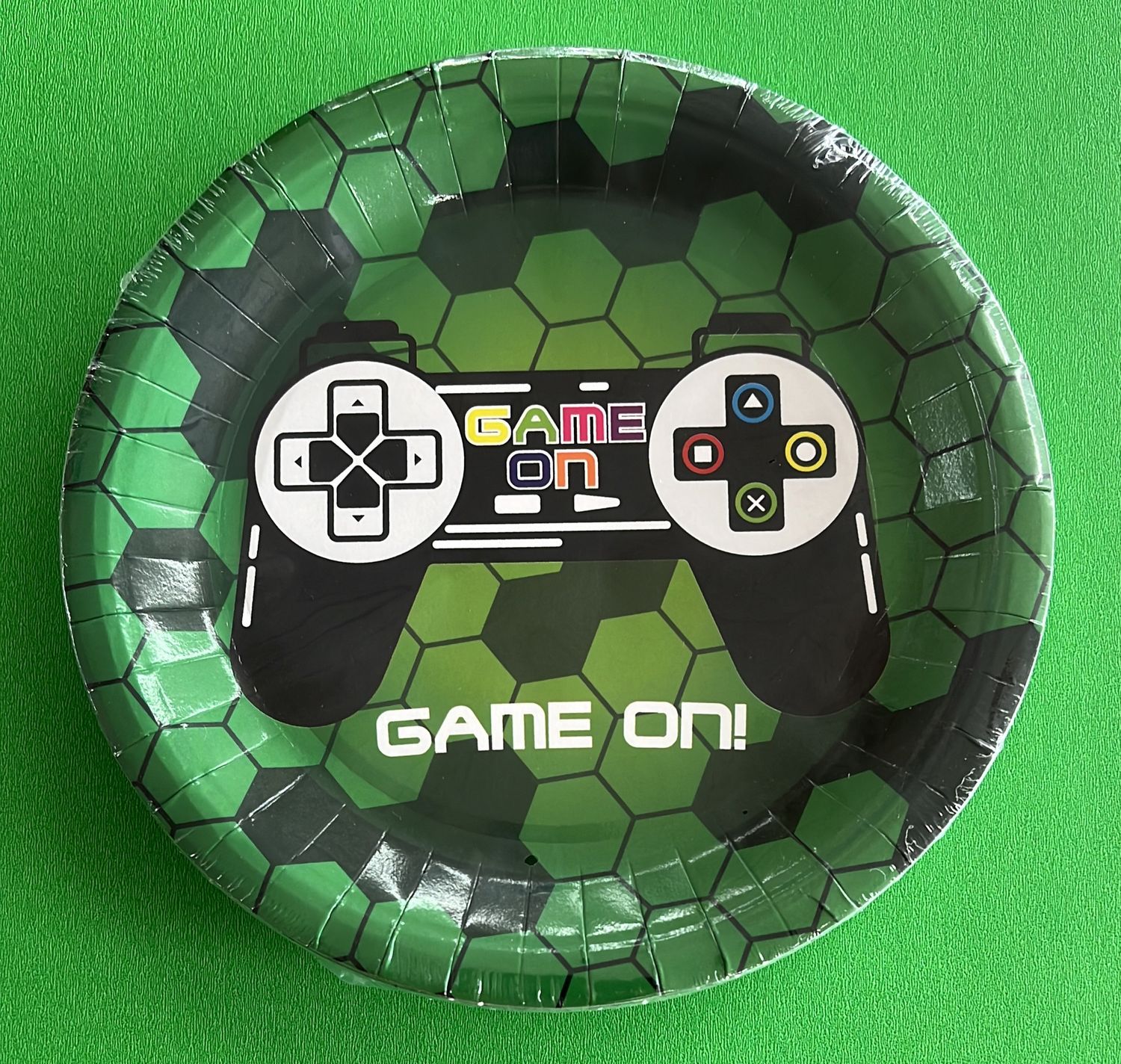 Game on 7&quot; Plates 24ct