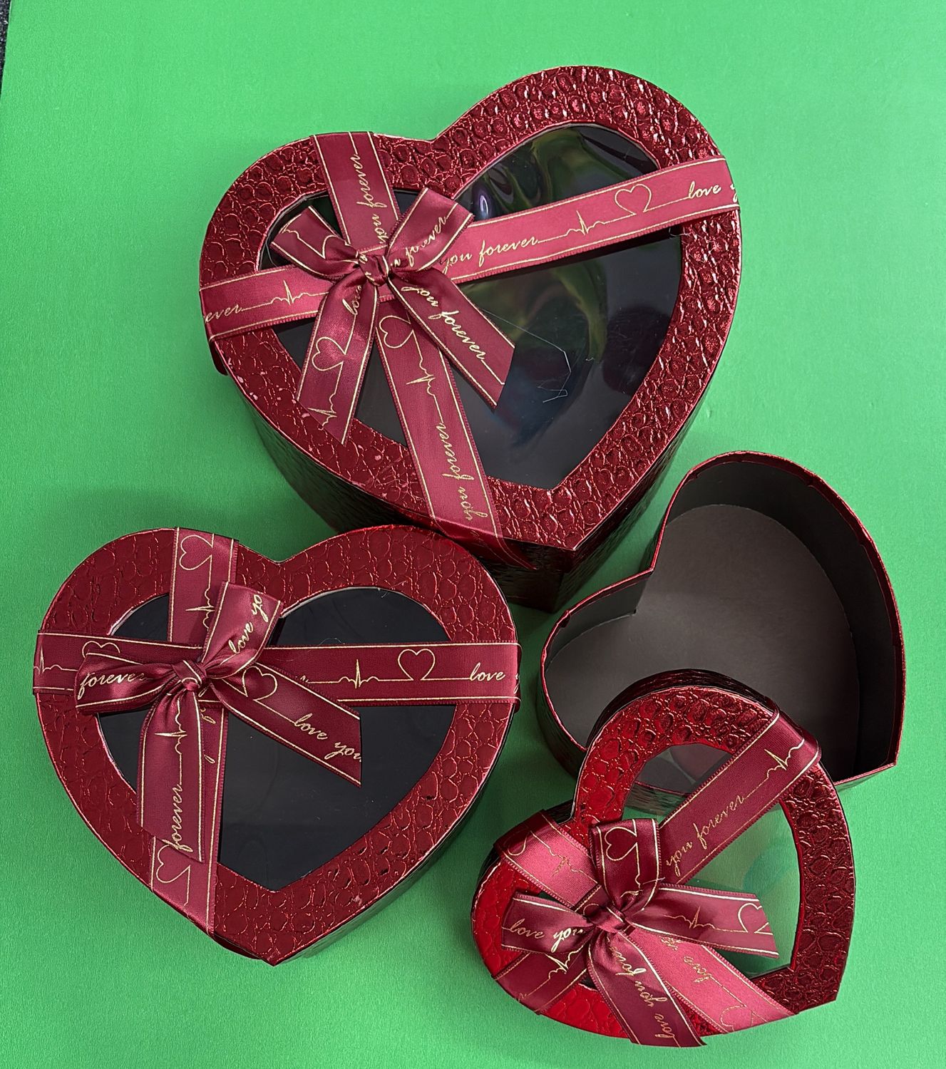 Heart Box 3 Pcs Red Shiny Window
