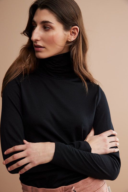 Toorallie | Turtle Neck Merino Tee | Black