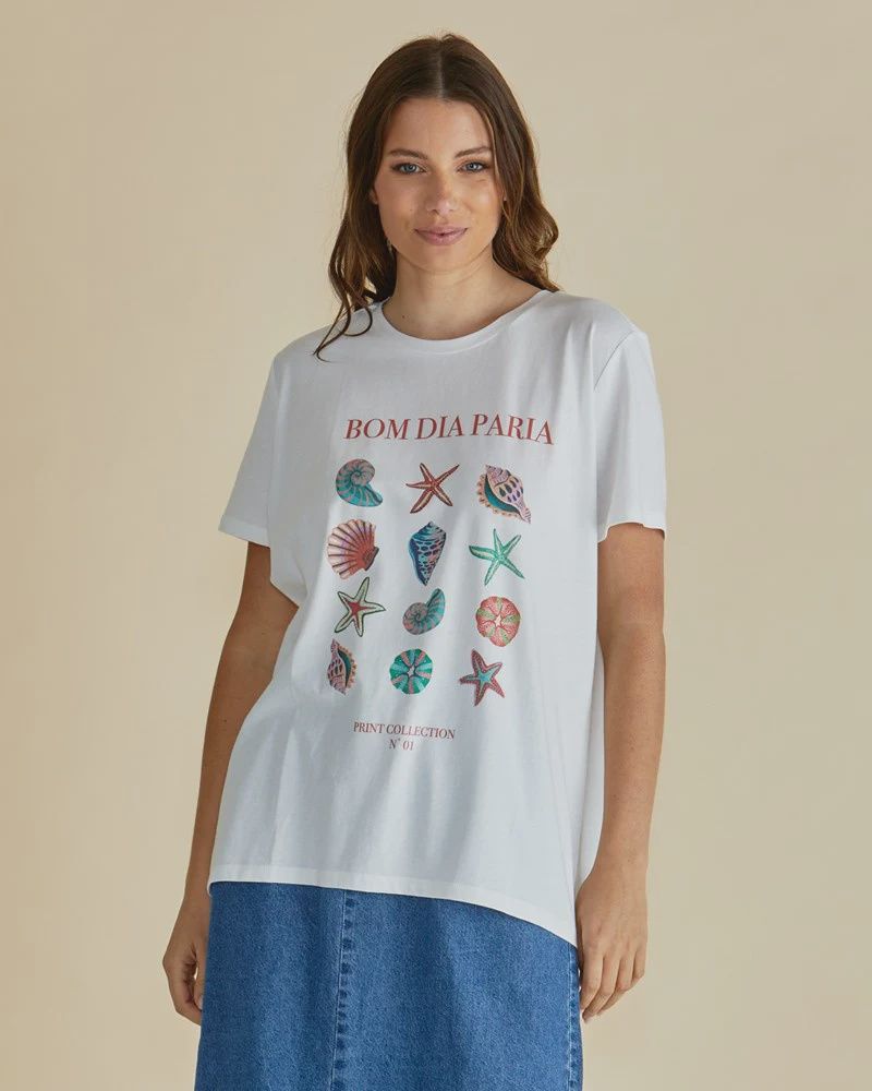 Betty Basic | Ellia Crew Tee | Bom Dia Paria Print