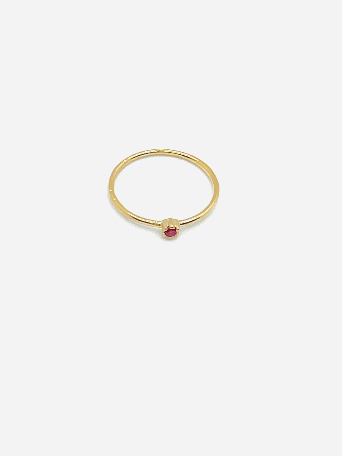 Sparkle 18K Gold  Le Petite Fushia Ring