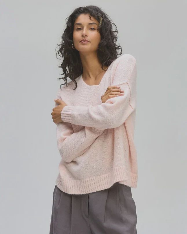 Ld + Co | Fluffy V Neck | Blush