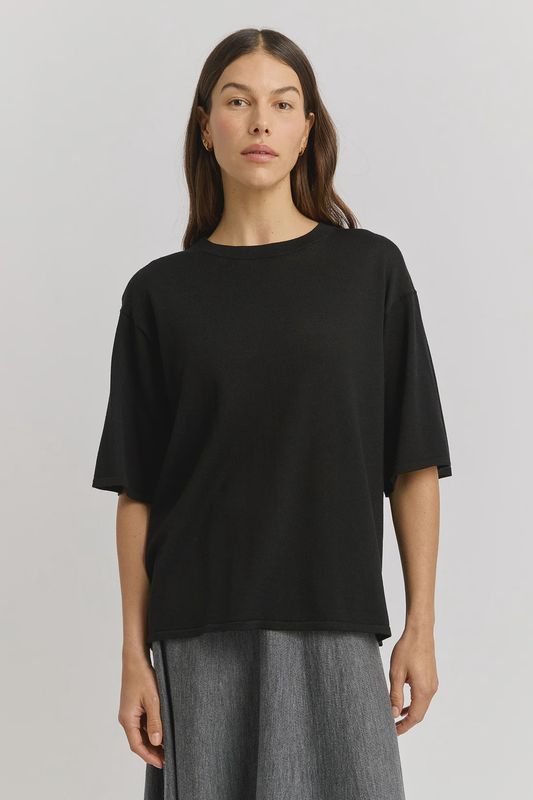 Toorallie | Extra Fine Relaxed Knit Tee | Black