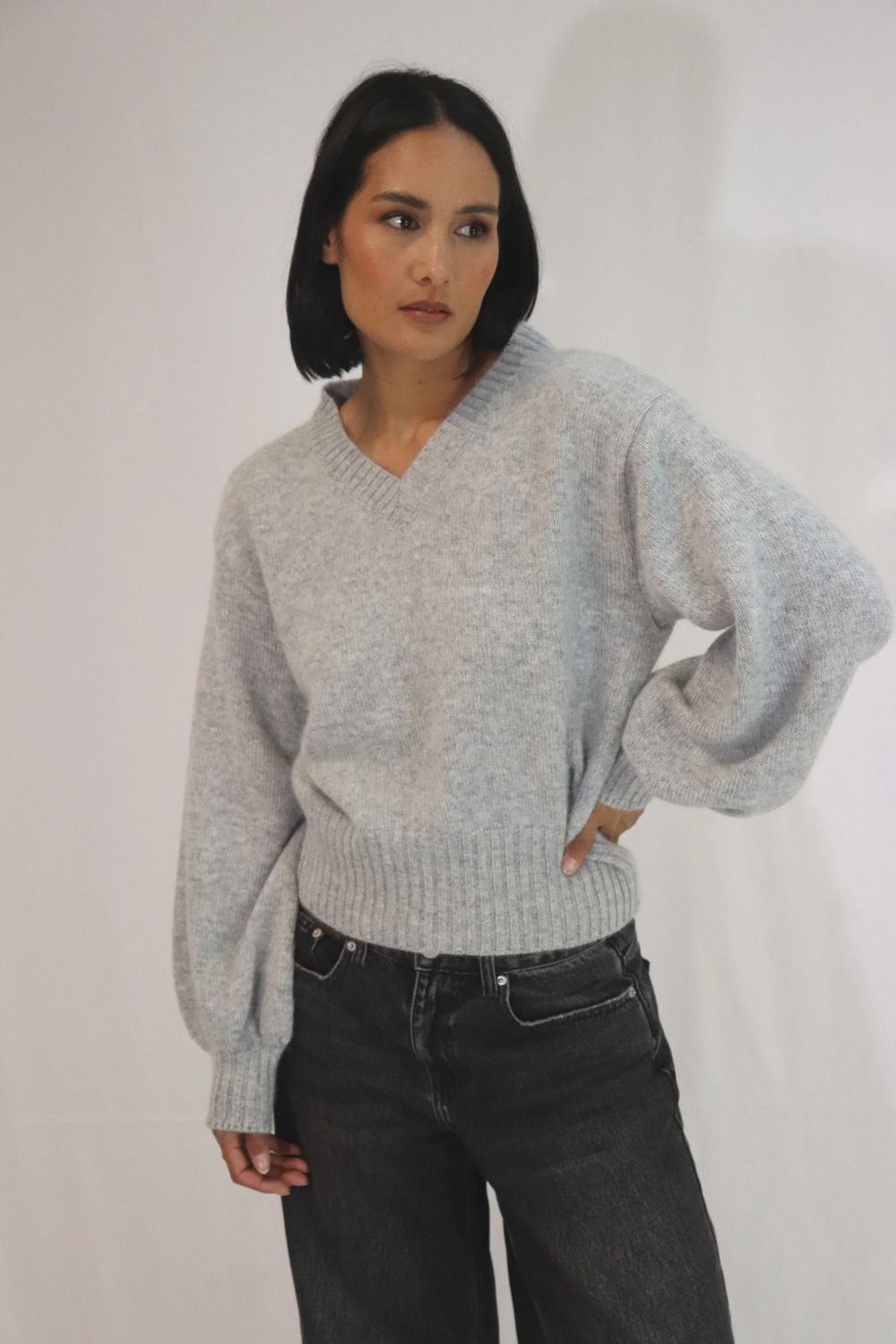 Tatano | Celia V-Neck | Dove