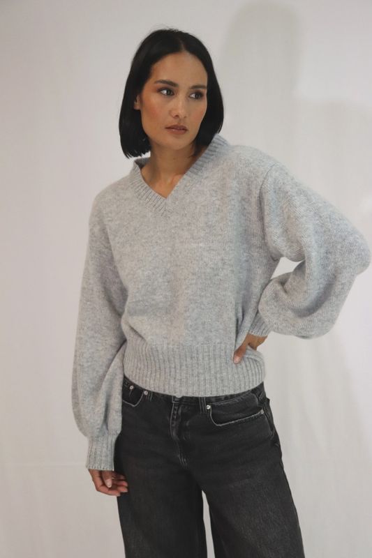 Tatano | Celia V-Neck | Dove