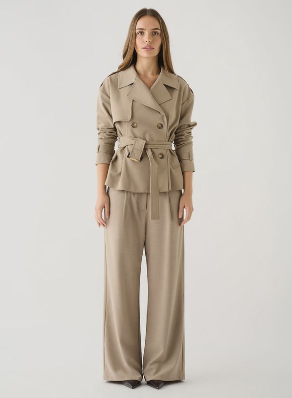 Esmaee | Avenue Cropped Trench | Ashwood
