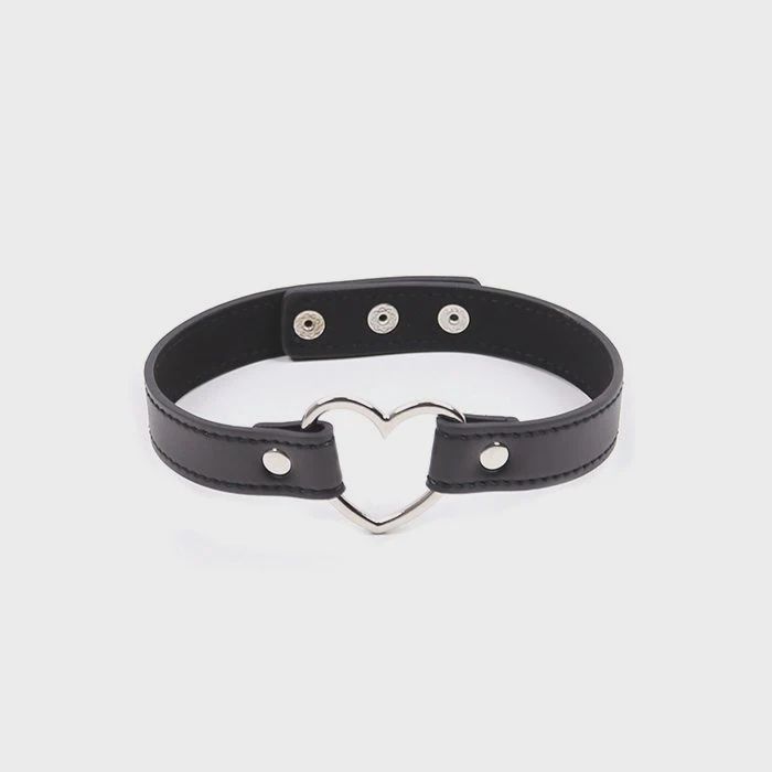 Plesur PVC Heart Connector Choker