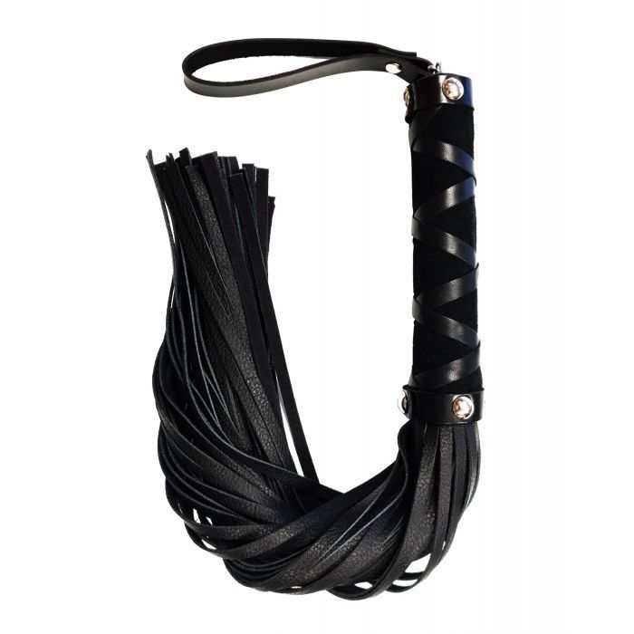 Rouge Short Leather Flogger w/Studs