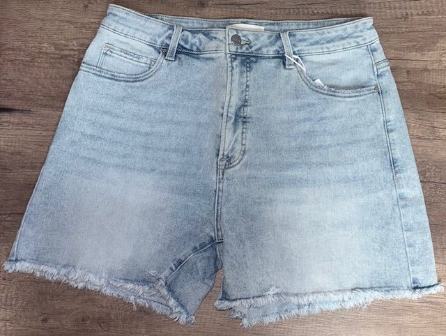 Tummy Control High Rise Plus Size Shorts - Light Wash