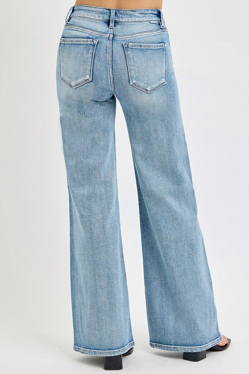 Mid Rise Wide Leg With Front Patch Pocket Jean