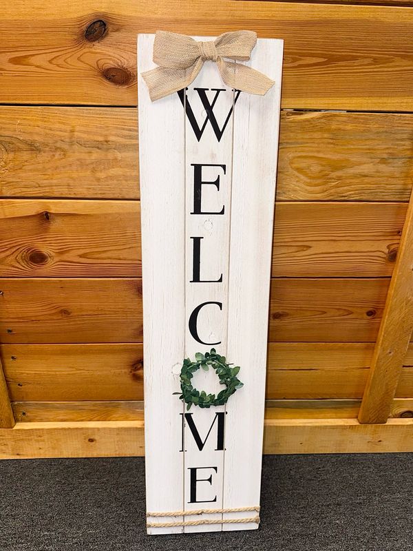 Welcome Sign W/ Wreath