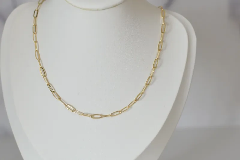 18k Gold Plated Small Paperclip Necklace