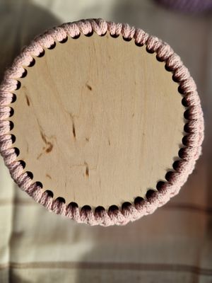 Handgehäkelter Aufbewahrungskorb aus Baumwolle – rosa/dunkel rot– Handmade