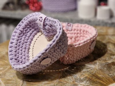 Handgehäkelter Aufbewahrungskorb aus Baumwolle – Rosa Herz– Handmade
