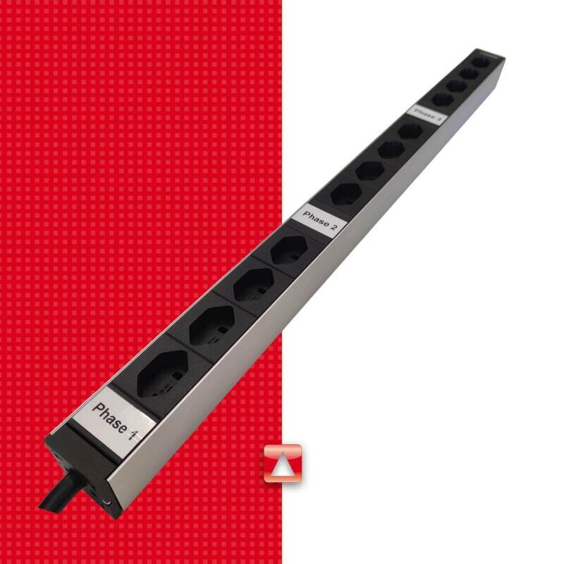 Steckdosenleiste 1HE, 12 x T23 schwarz, 3-phasig