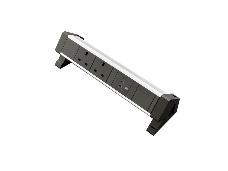 PDU Desk Mountain, 3 x UK BS1363 schwarz, 1 x USB C+C