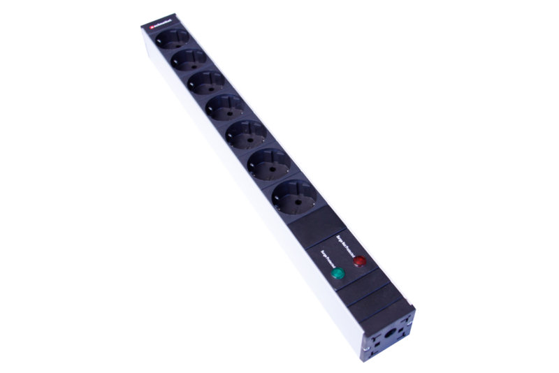 Steckdosenleiste 19&quot; 1HE 7xTyp F (CEE 7/3) schwarz, Stecker Typ F (CEE 7/4) mit Überspannungsschutz