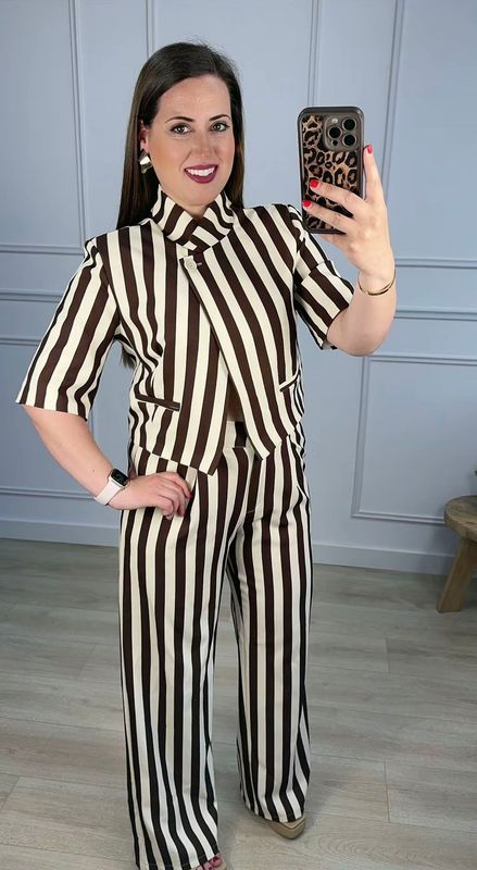 Conjunto Rayas