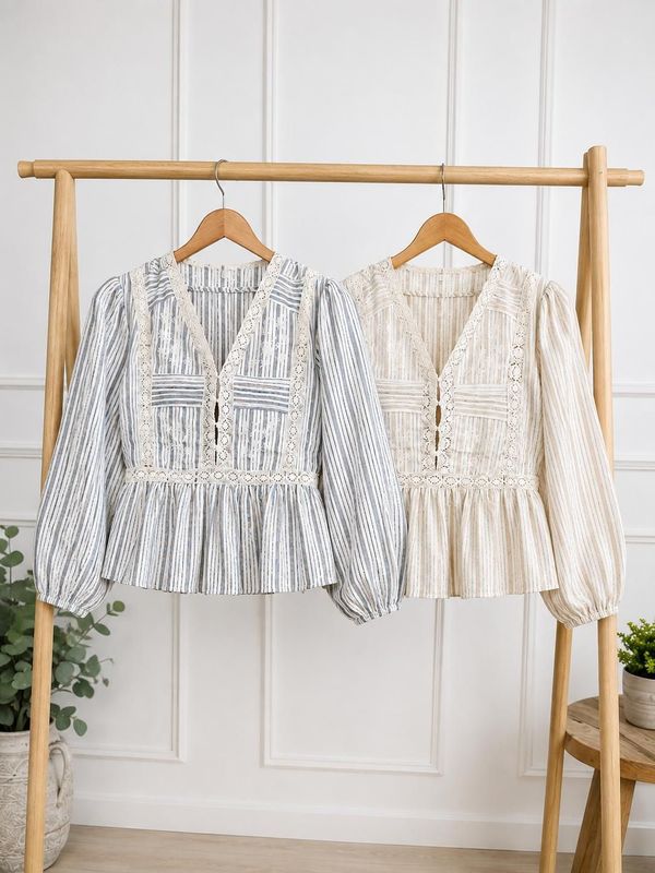 Blusa de rayas y bordados Morgan