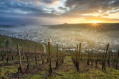 Wintersonnenaufgang über Ahrweiler