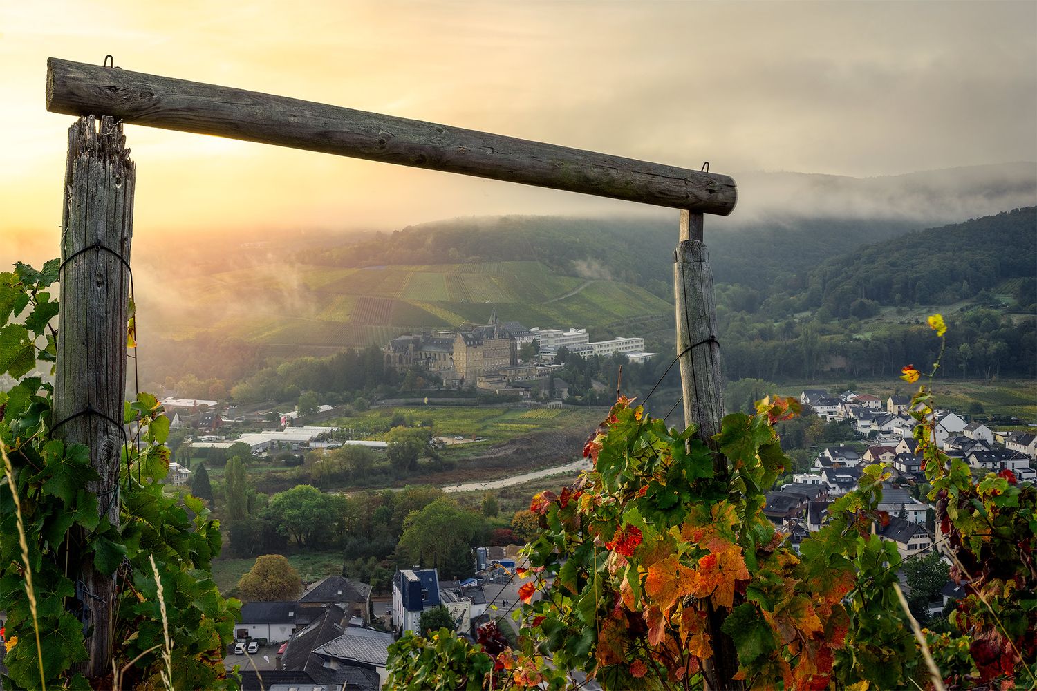 Herbstlicher Blick auf den Kalvarienberg